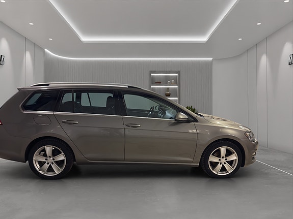 Volkswagen 8 of 26
