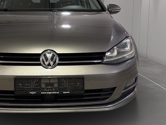 Volkswagen 5 of 26