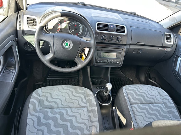 Skoda Fabia 25 of 30