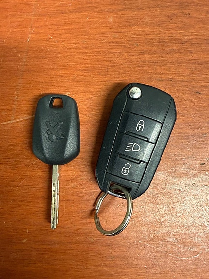 Peugeot 208 18 of 25