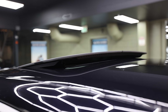 Porsche Panamera 21 of 30