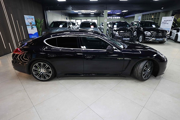 Porsche Panamera 17 of 30