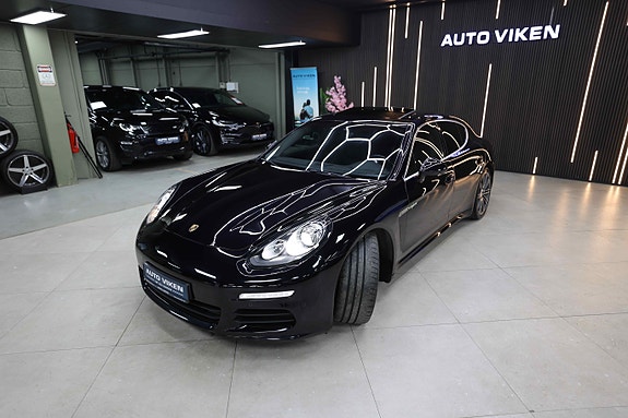 Porsche Panamera 12 of 30
