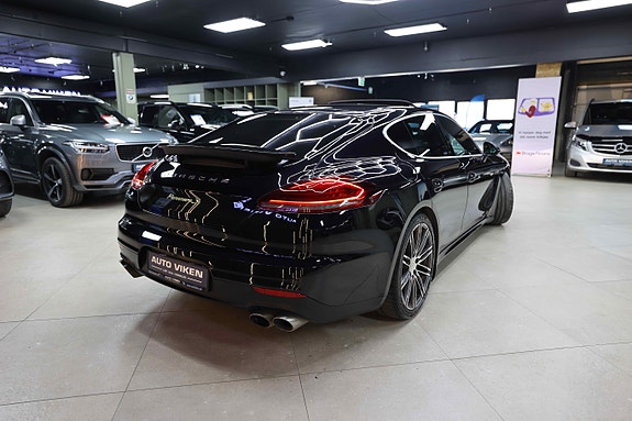 Porsche Panamera 8 of 30