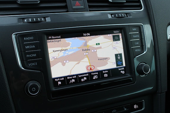 Volkswagen Golf Alltrack 27 of 30