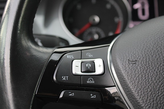 Volkswagen Golf Alltrack 24 of 30