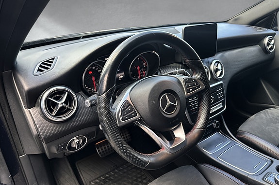 Mercedes-Benz A180 17 of 30