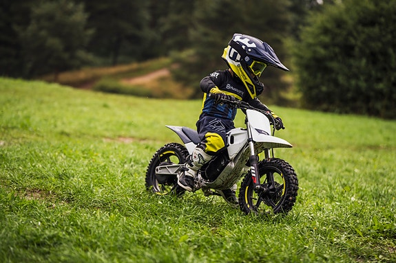 Husqvarna EE 2 Cross/Lek med eldrift - PÅ VEI INN! 23 of 30