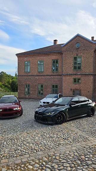 BMW M3 2 of 13