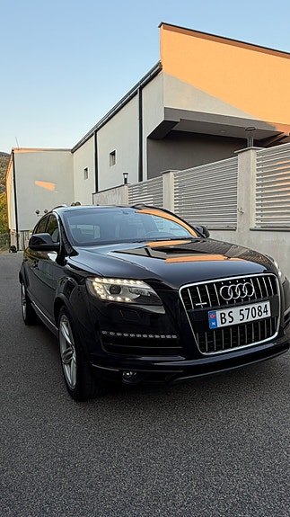Audi Q7 3 of 30
