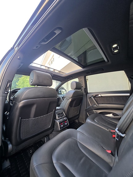 Audi Q7 12 of 30