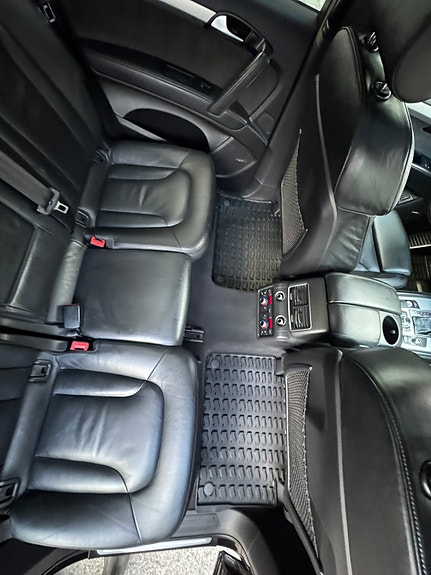 Audi Q7 20 of 30
