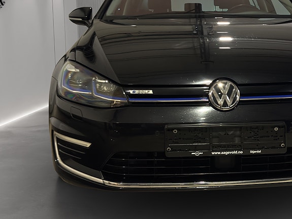 Volkswagen e-Golf VII 4 of 27