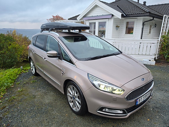 Ford S-MAX 2 of 19