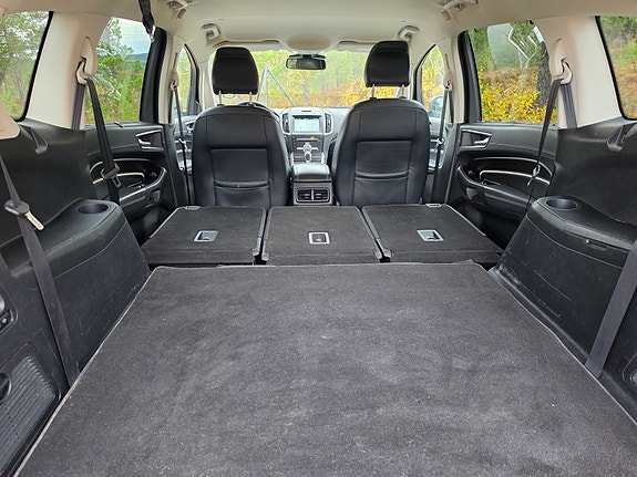 Ford S-MAX 13 of 19
