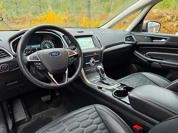 Ford S-MAX 9 of 19