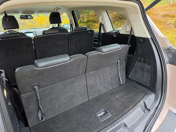 Ford S-MAX 12 of 19