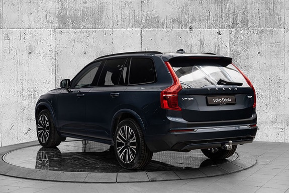 Volvo XC90 5 of 30
