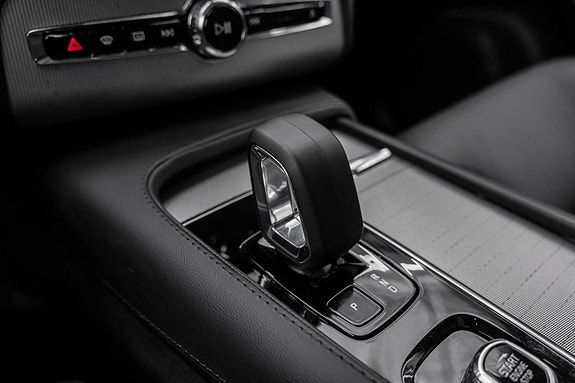 Volvo XC90 21 of 30