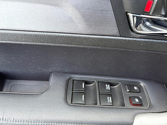 Honda CR-V 30 of 30