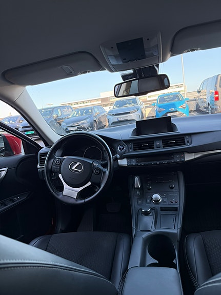 Lexus CT200h 7 of 7