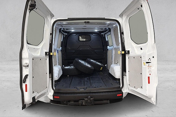 Ford Transit Custom 9 of 20
