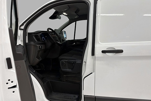 Ford Transit Custom 10 of 20