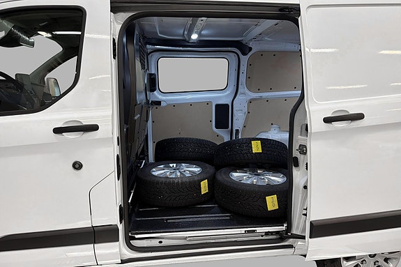 Ford Transit Custom 12 of 20