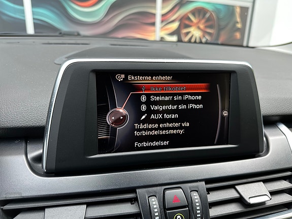 BMW 218d 22 of 30