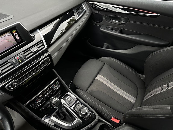 BMW 218d 20 of 30