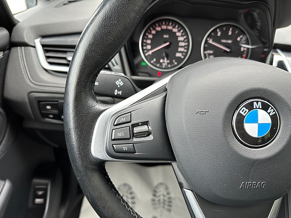 BMW 218d 27 of 30
