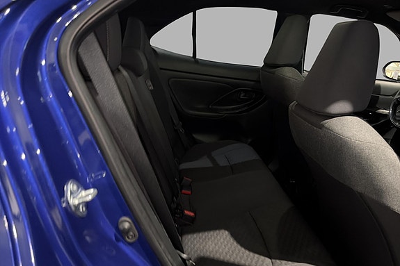 Toyota Yaris Cross 17 of 23
