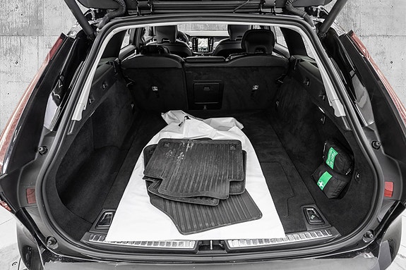 Volvo V90 24 of 29