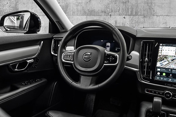 Volvo V90 15 of 29