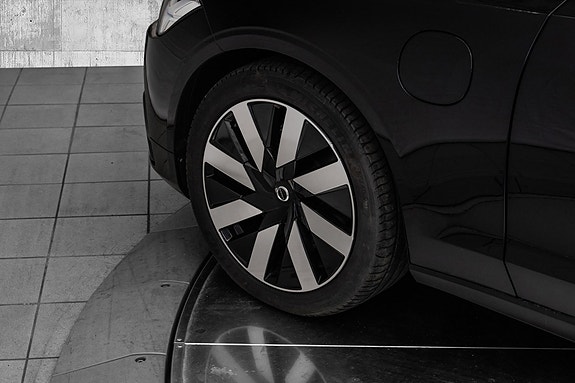 Volvo V90 9 of 29
