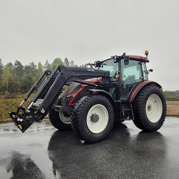Valtra A134 3 of 30