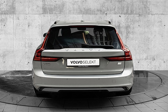 Volvo V90 6 of 26