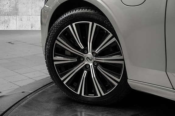 Volvo V90 8 of 26