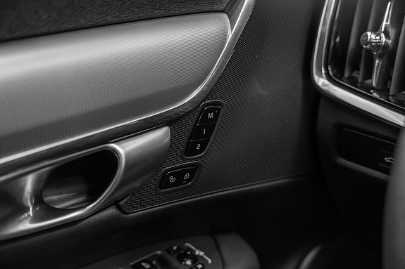 Volvo V90 10 of 26