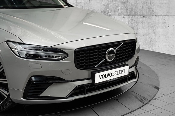 Volvo V90 3 of 26