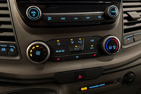 Ford Transit Custom 18 of 22