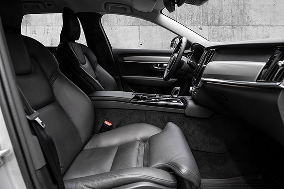 Volvo V90 13 of 28
