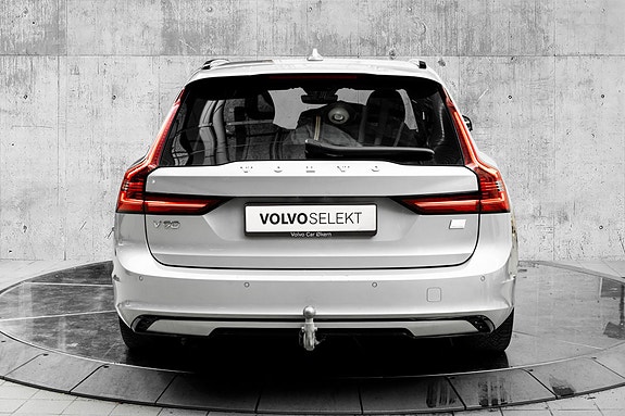 Volvo V90 7 of 28