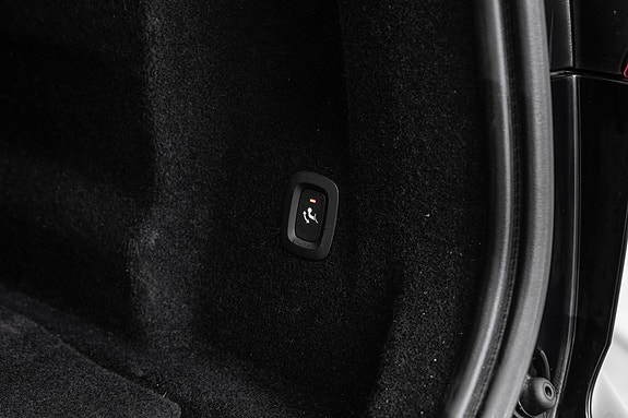 Volvo XC60 25 of 30