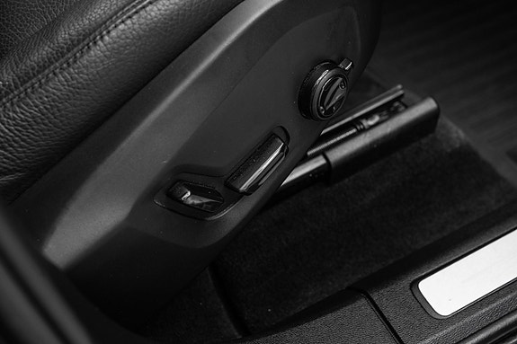 Volvo XC60 28 of 30