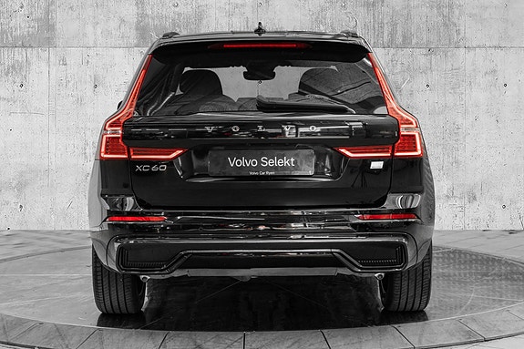 Volvo XC60 5 of 30