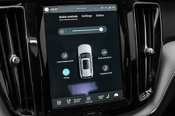 Volvo XC60 21 of 30