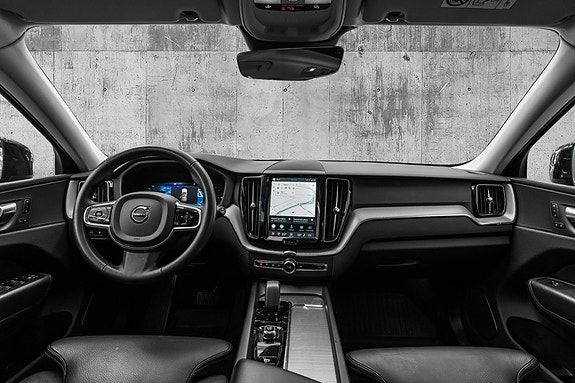 Volvo XC60 16 of 30