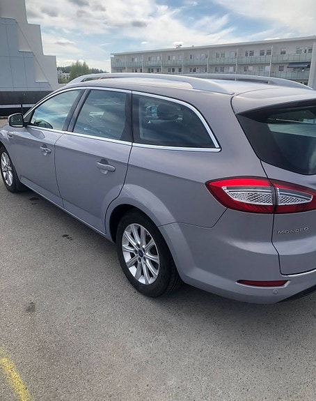 Ford Mondeo 14 of 21