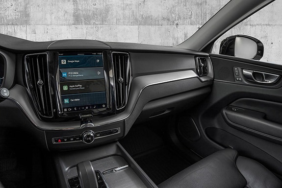 Volvo XC60 10 of 30